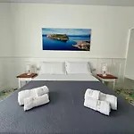 Bed & Breakfast Tea Luxury - A Mare Praia a Mare