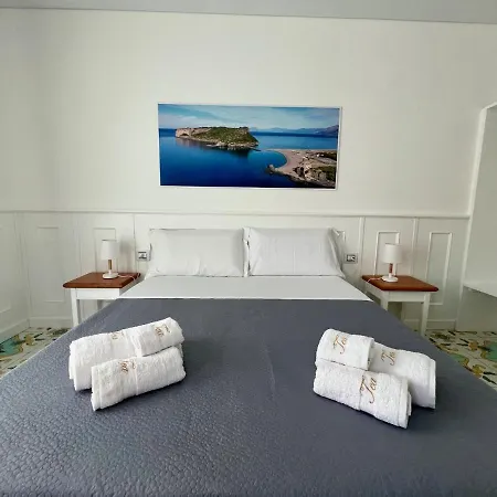 Nocleg ze śniadaniem Tea Luxury - A Mare Praia a Mare