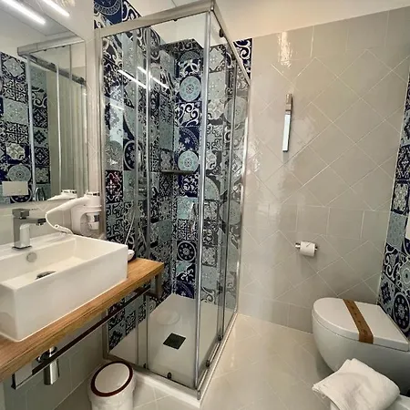 Tea Luxury - A Mare Frühstückspension Praia a Mare