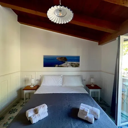 Tea Luxury - A Mare Frühstückspension Praia a Mare