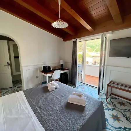 Bed & Breakfast Tea Luxury - A Mare 4*