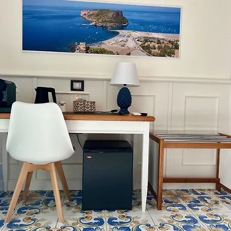 Tea Luxury - A Mare Frühstückspension Praia a Mare