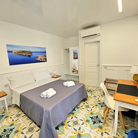 Frühstückspension Tea Luxury - A Mare 4*